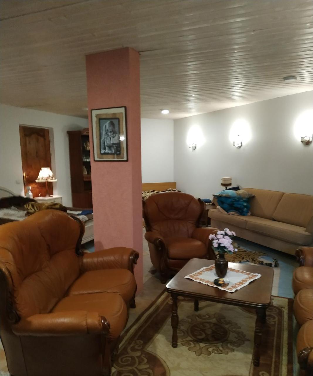 Homestay Homestay Roja *