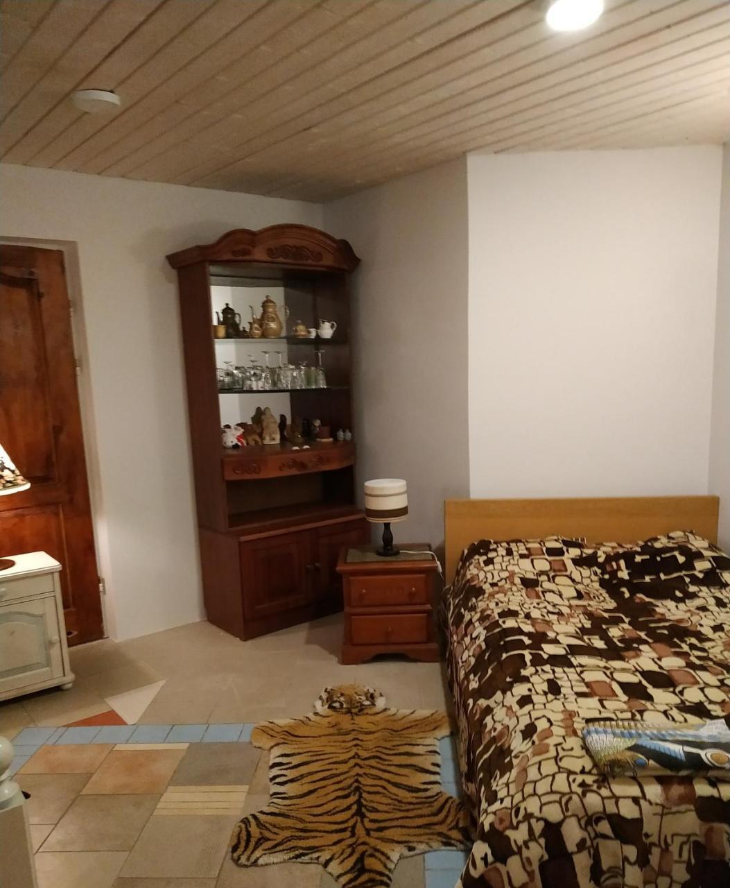 Homestay Roja *